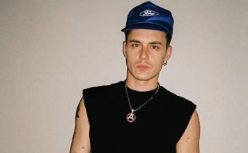 Aron-Piper-GQ-Hype-02