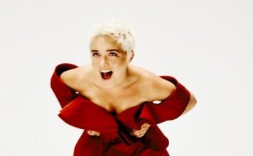 Florence-Pugh-Elle-Style-Awards-06