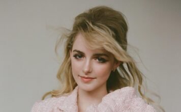 Mckenna-Grace-04