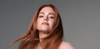 Isla Fisher Harper’s Bazaar August 01