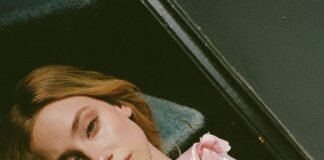 Lili Reinhart FLAUNT 08