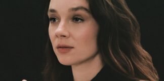 claudia-jessie-for-the-glass-magazine-may-01