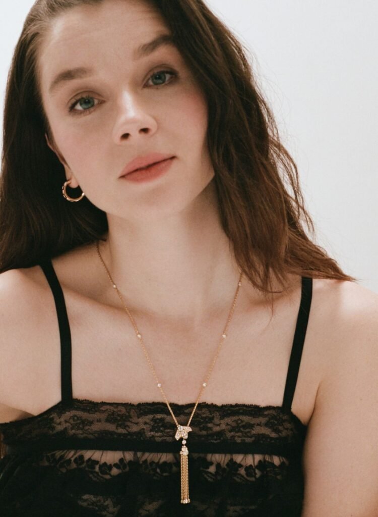 claudia-jessie-for-the-glass-magazine-may-05