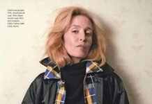 gillian-anderson-in-the-sunday-times-style-august-04