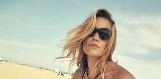 olivia-ponton-mixes-swimwear-and-beach-club-layers-13